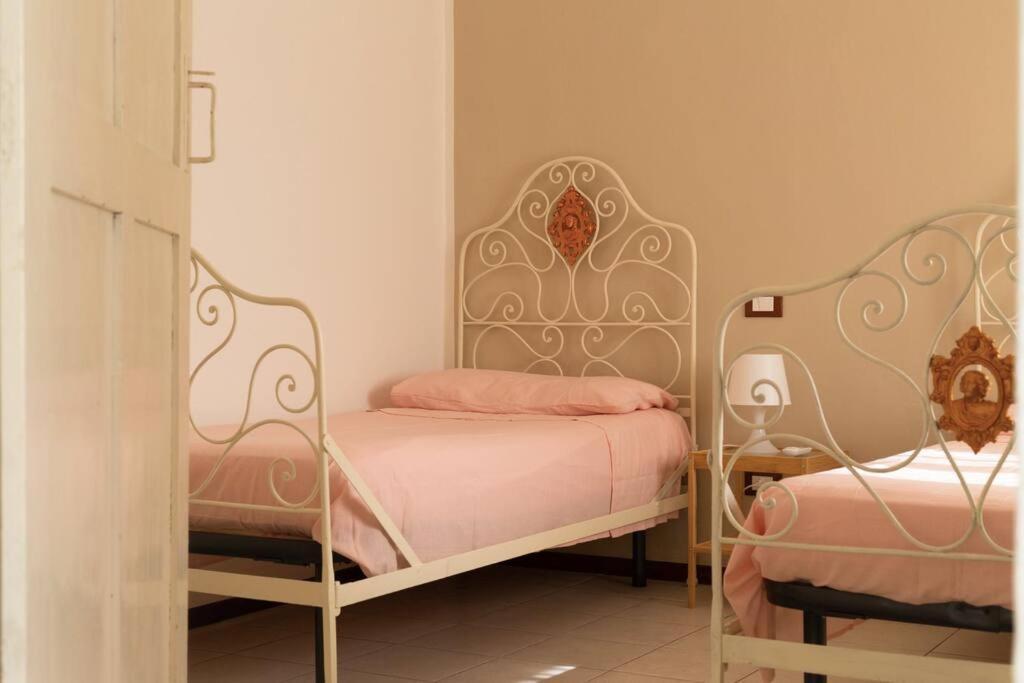 Maria'S Bed - Intero Alloggio Accogliente Dorno Eksteriør billede